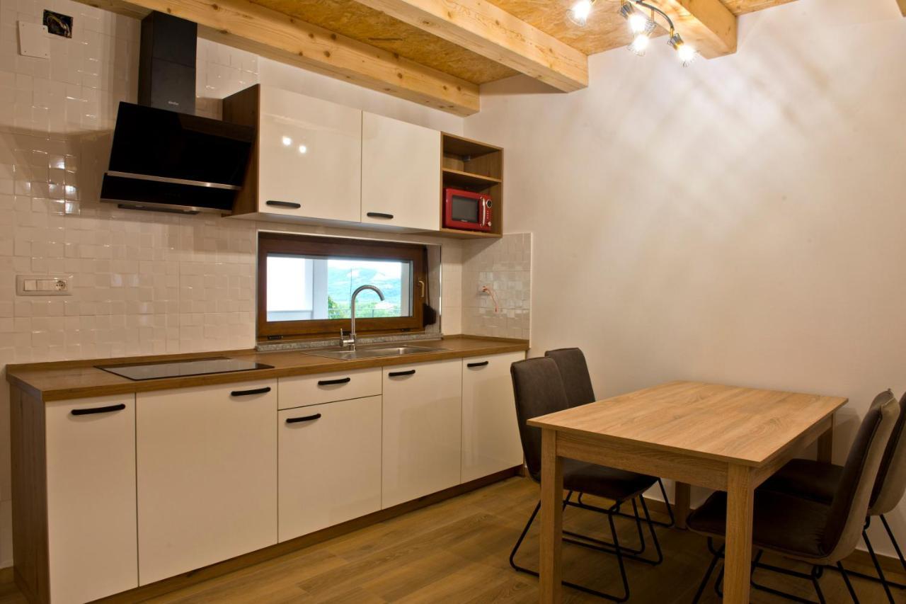 Apartmaji Tanto Malovse Crnice Экстерьер фото