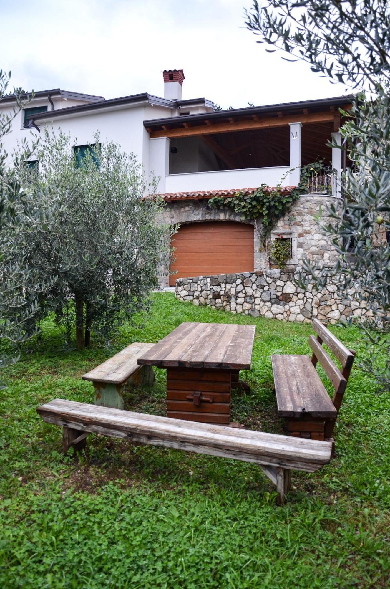 Apartmaji Tanto Malovse Crnice Экстерьер фото